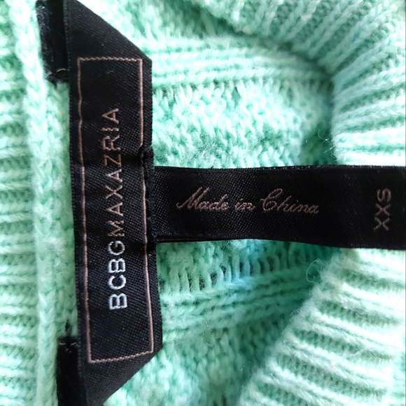 Sweater - Picture 3 of 3